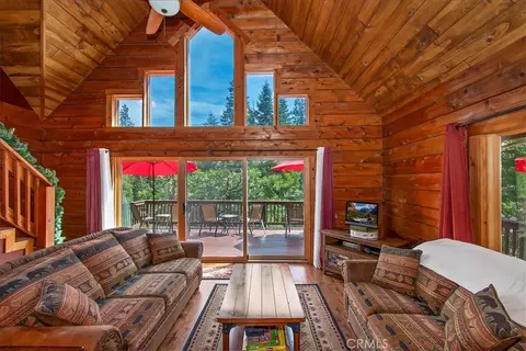 Living - 116 E Lk, Arrowhead, CA 92352 photo 3 of 5