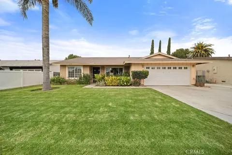 4660 Marathon Pl, Riverside, CA 92505