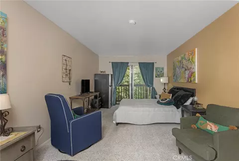Bedroom - 115 Sierra Vista Dr, Redlands, CA 92373 photo 3 of 8