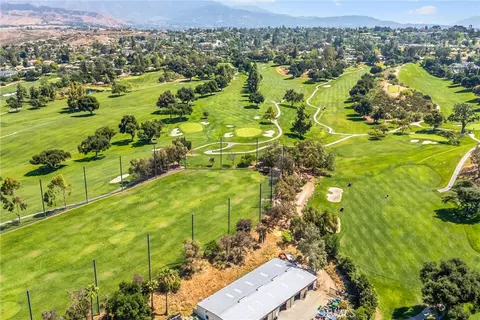 View/Area - 115 Sierra Vista Dr, Redlands, CA 92373 photo 7 of 8
