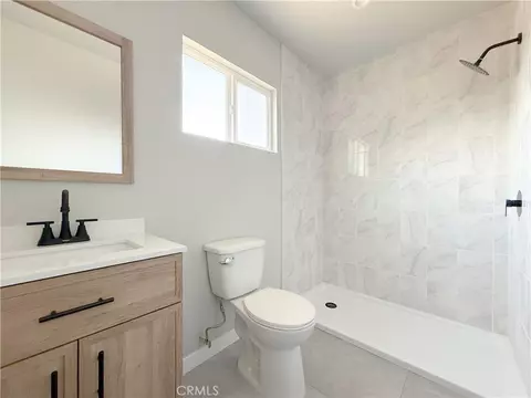 Bath - 1506 W Stockwell St, Compton, CA 90222 photo 1 of 3