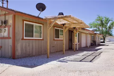 Exterior - 16594 Vine, Hesperia, CA 92345 photo 3 of 3