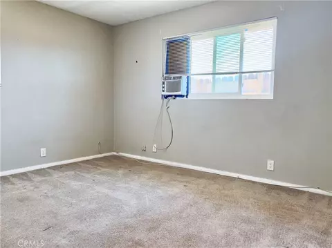 Bedroom - 16594 Vine, Hesperia, CA 92345 photo 2 of 3