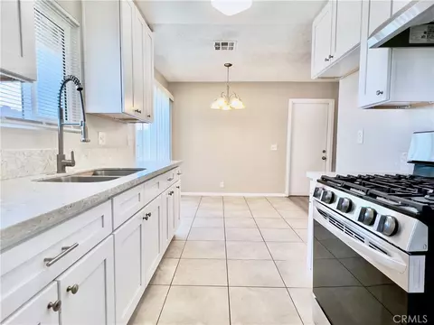 Kitchen - 16594 Vine, Hesperia, CA 92345 photo 1 of 2