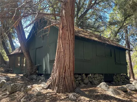 7 Oak Ct #78, Angelus Oaks, CA 92305