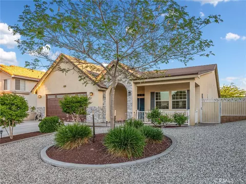 17795 Sunburst Rd, Victorville, CA 92395