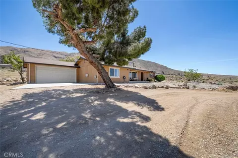 Exterior - 22411 Roundup, Apple Valley, CA 92308 photo 6 of 10