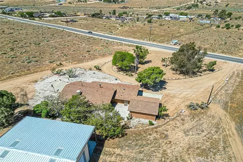 View/Area - 22411 Roundup, Apple Valley, CA 92308 photo 9 of 14