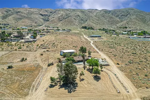 View/Area - 22411 Roundup, Apple Valley, CA 92308 photo 2 of 14