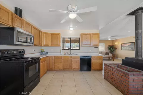 Kitchen - 22411 Roundup, Apple Valley, CA 92308 photo 1 of 3