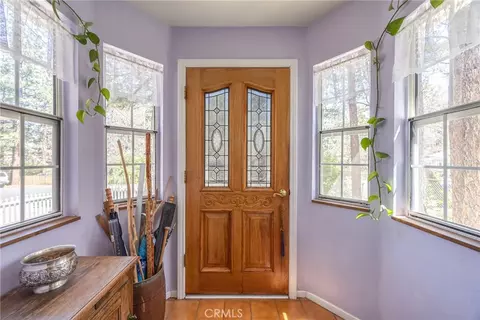 Entry Way - 364 Leonard, Sugarloaf, CA 92386 photo 1 of 3