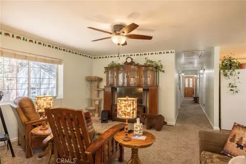 Entry Way - 364 Leonard, Sugarloaf, CA 92386 photo 3 of 3