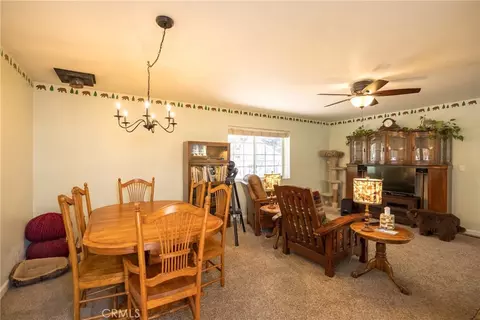Dining - 364 Leonard, Sugarloaf, CA 92386 photo 1 of 1