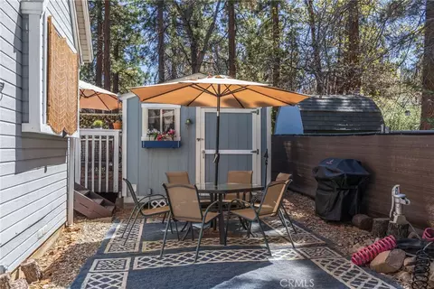 Exterior - 364 Leonard, Sugarloaf, CA 92386 photo 12 of 15