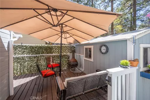 Exterior - 364 Leonard, Sugarloaf, CA 92386 photo 13 of 15