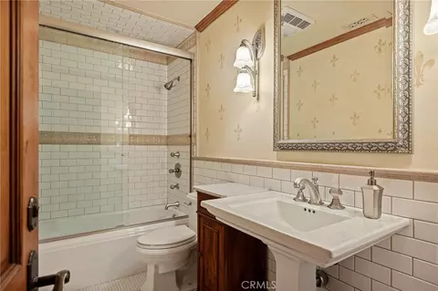 Bath - 28089 Point Hamiltair, Lake Arrowhead, CA 92352 photo 6 of 7