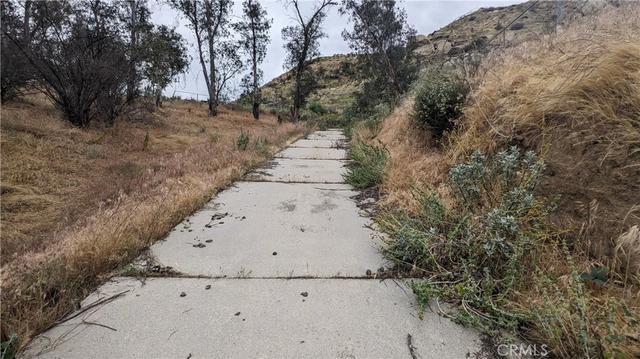 9335 Reche Canyon Rd, Colton, CA 92324