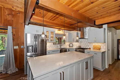 Kitchen - 150 Lodgepole, Big Bear Lake, CA 92315 photo 1 of 4