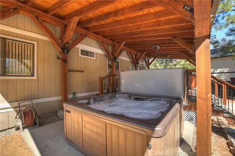 Exterior - 150 Lodgepole, Big Bear Lake, CA 92315 photo 8 of 10
