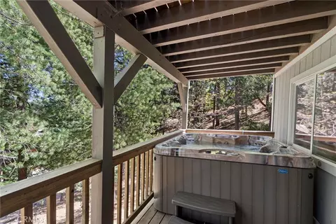 Exterior - 26510 Placer Ln, Lake Arrowhead, CA 92352 photo 4 of 5