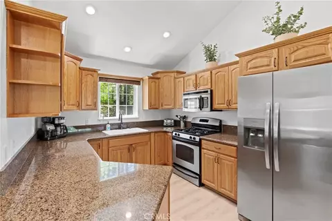 Kitchen - 26510 Placer Ln, Lake Arrowhead, CA 92352 photo 1 of 1