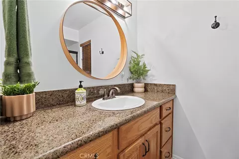 Bath - 26510 Placer Ln, Lake Arrowhead, CA 92352 photo 2 of 3