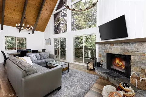 Living - 27364 Pinewood, Lake Arrowhead, CA 92352 photo 4 of 8