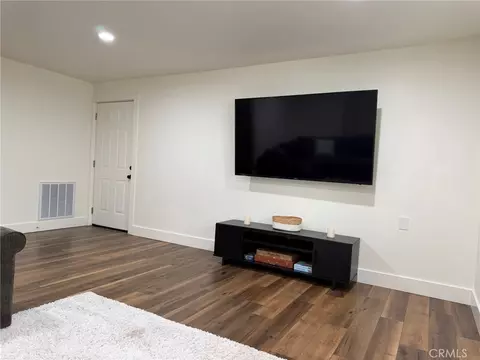 Living - 27364 Pinewood, Lake Arrowhead, CA 92352 photo 8 of 8