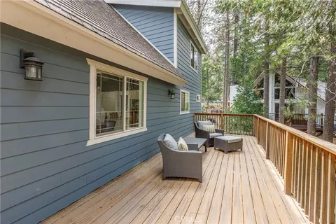 Exterior - 27364 Pinewood, Lake Arrowhead, CA 92352 photo 4 of 6