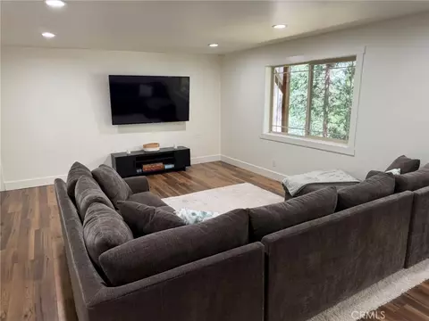 Living - 27364 Pinewood, Lake Arrowhead, CA 92352 photo 6 of 8