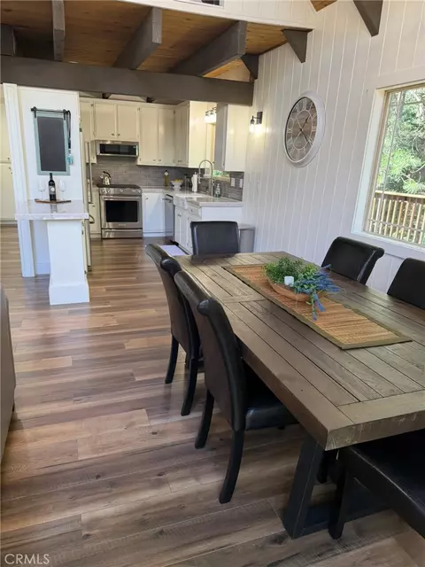 Dining - 27364 Pinewood, Lake Arrowhead, CA 92352 photo 2 of 3