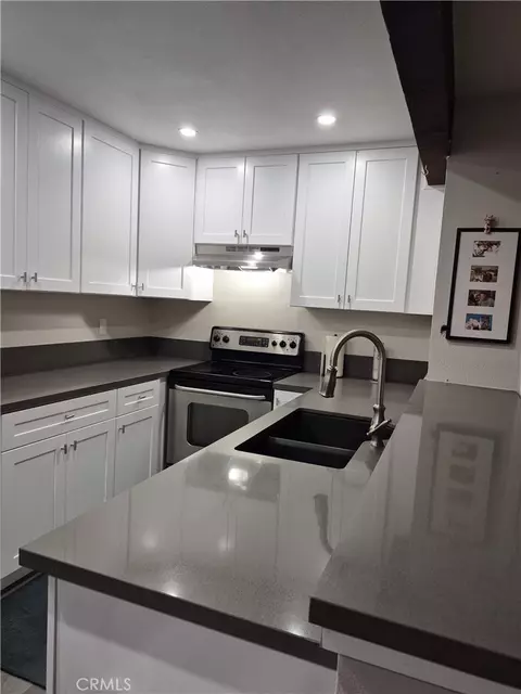 Kitchen - 2266 Bradford Ave #121, Highland, CA 92346 photo 3 of 3