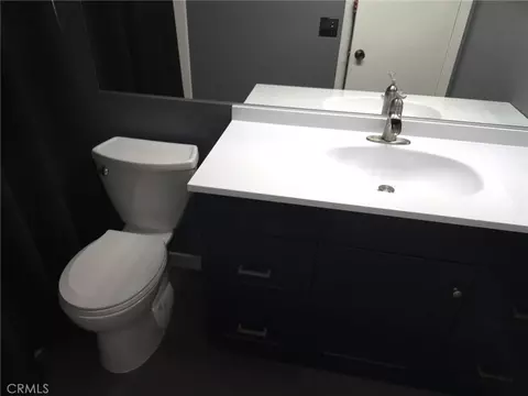 Bath - 2266 Bradford Ave #121, Highland, CA 92346 photo 5 of 9