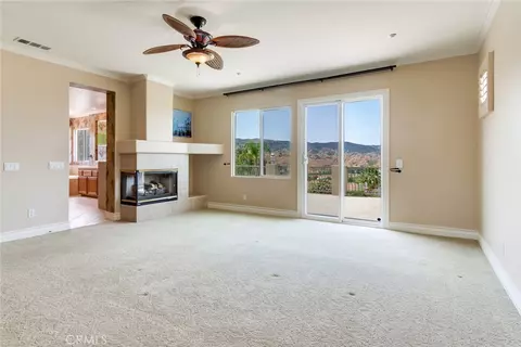 Living - 1910 Mesa View Ln, Redlands, CA 92373 photo 8 of 10