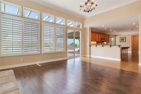 Living - 1910 Mesa View Ln, Redlands, CA 92373 photo 5 of 10