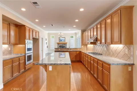 Kitchen - 1910 Mesa View Ln, Redlands, CA 92373 photo 4 of 4