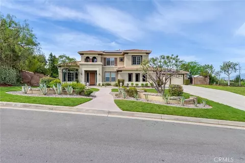 Exterior - 1910 Mesa View Ln, Redlands, CA 92373 photo 1 of 10