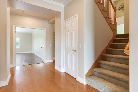Entry Way - 1910 Mesa View Ln, Redlands, CA 92373 photo 4 of 4