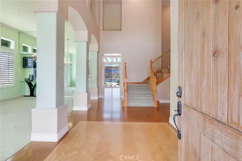 Entry Way - 1910 Mesa View Ln, Redlands, CA 92373 photo 1 of 4