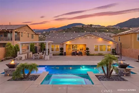 2627 Chad Zeller Ln, Corona, CA 92882