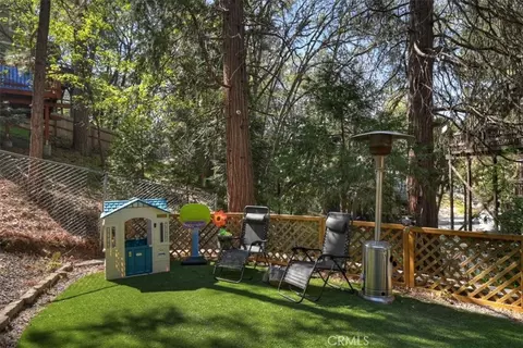 Exterior - 770 Berne, Crestline, CA 92325 photo 10 of 15