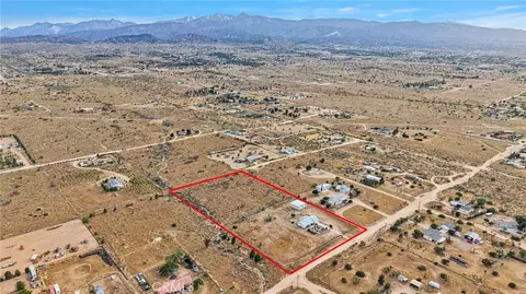 View/Area - 6271 Smoke Tree, Phelan, CA 92371 photo 1 of 6