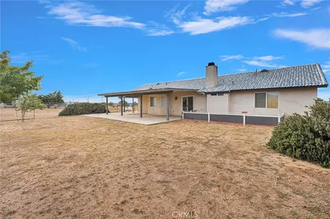 Exterior - 6271 Smoke Tree, Phelan, CA 92371 photo 2 of 2