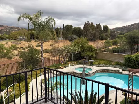 36064 Sharron Way, Yucaipa, CA 92399 photo 5