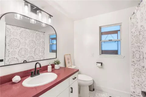 Bath - 9370 Somerset Dr, Rancho Cucamonga, CA 91701 photo 3 of 3