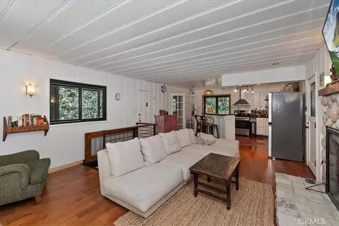 Living - 851 Cottage Grv, Lake Arrowhead, CA 92352 photo 4 of 4