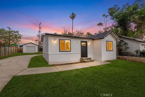 Exterior - 1935 Spring Gdn, Riverside, CA 92507 photo 3 of 11