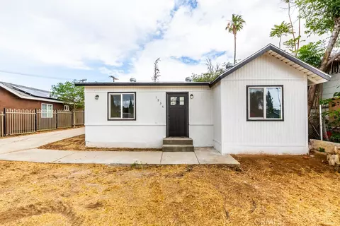 Exterior - 1935 Spring Gdn, Riverside, CA 92507 photo 2 of 11