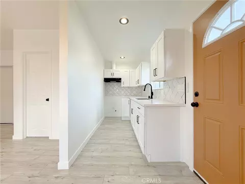 Entry Way - 1008 W 134th Pl, Compton, CA 90222 photo 2 of 2