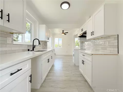 Kitchen - 1008 W 134th Pl, Compton, CA 90222 photo 1 of 1